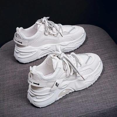 В лесу Кроссовки типа ботинок с толстой подошвой для женщин Тренировочные кроссовки Женские высокие кроссовки Спорт Перепродажа Сиделка Высокое качество