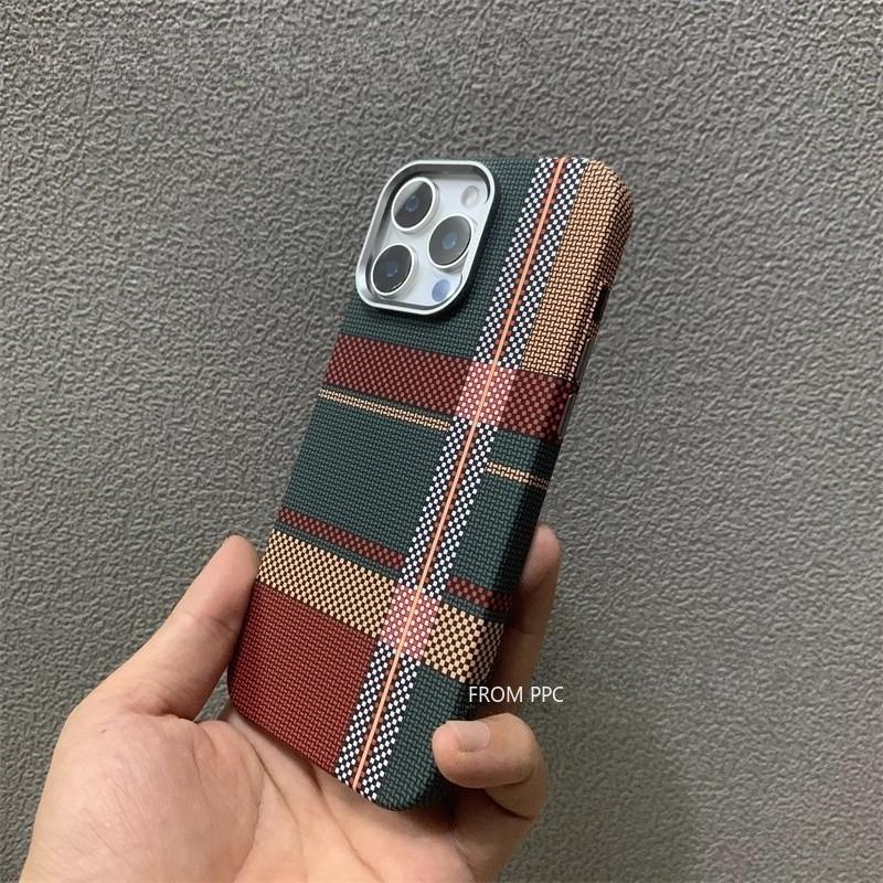 Новый ударопрочный карбоновый чехол для iPhone 17 16 15 Pro Max, магнитная жесткая задняя крышка из ПК, защитный корпус с рамкой для камеры