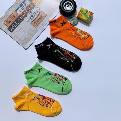 Короткие носки унисекс — модный корейский и хип-хоп стиль в черном, белом, желтом цвете — интернет-мода знаменитостей