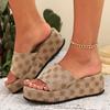 Women Wedge Slippers Summer Luxury Platform Sandals Fashion Designer Flat Slippers Soft Sole Shoes Breathable Beach Slides Women