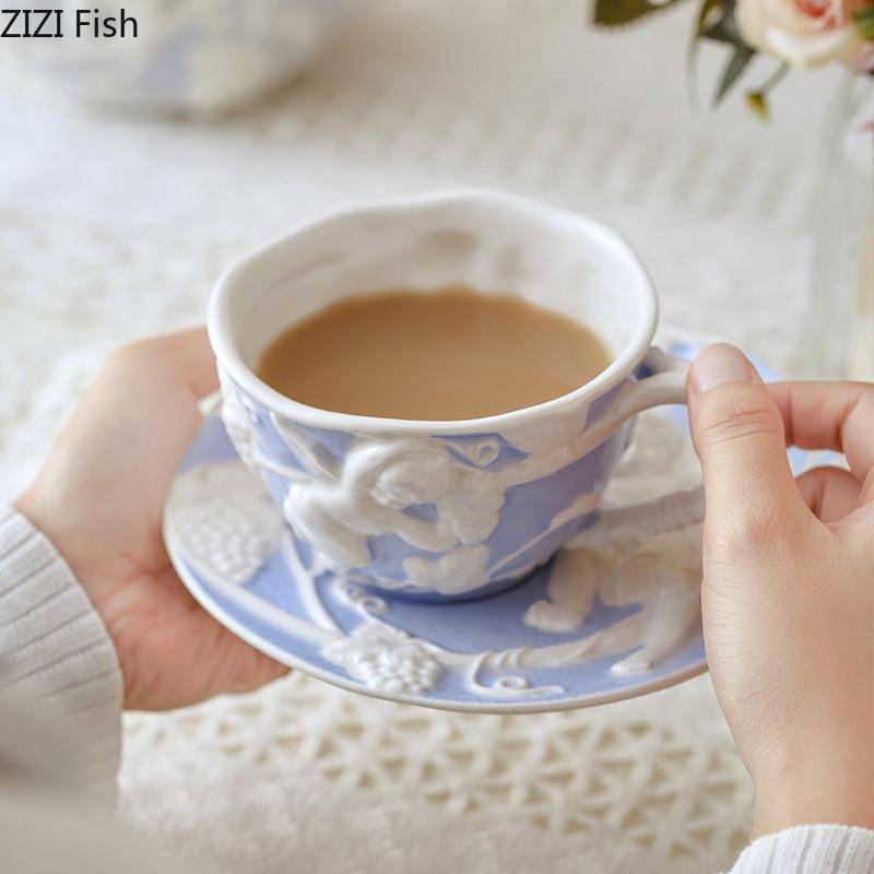 Рельефные керамические чашка и блюдце с фигурками ангелов, чайник, обеденный стол, кофейная кружка, кружки для молока, чашка для послеобеденного чая, контейнер для фруктового сока