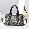 Шикарная Дорогая Модная Сумка с Леопардовым Принтом и Вместительным Интерьером