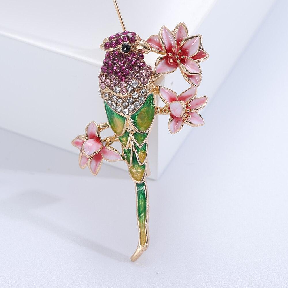 Blucome Cute Rhinestone Magpie Bird Shape Brooches for Women Gold Color Wedding Flowery Bird Special Design Pins