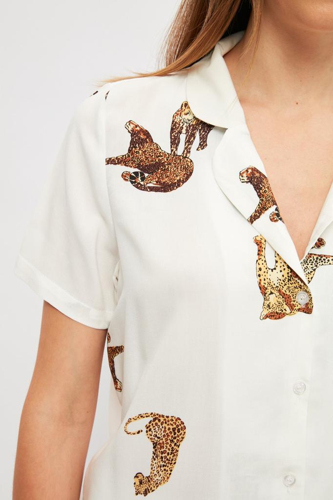 Women's Fashion New Pajama Set Dark Rose Animal Patterned Viscose Shirt-Shorts Woven Pajama Set