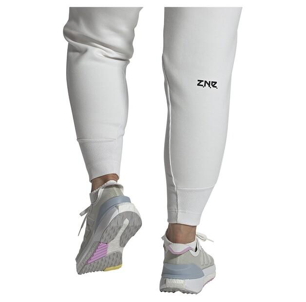 adidas Avryn беговые кроссовки