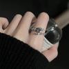 Кольцо с жидкими нерегулярными драгоценными камнями, инкрустированное открытым способом