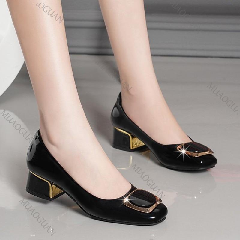 Модная женская обувь на плоской подошве 2025 весна-осень новая с мелким вырезом на толстом среднем каблуке рабочая женская обувь с круглым носком кожаные туфли-лодочки