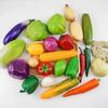 Детская развивающая игрушка: Набор искусственных пластиковых фруктов и овощей для игры и декора - Включает украшения в виде перца чили и помидора.