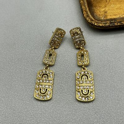 Серьги-гвоздики с гальваническим покрытием из настоящего золота, украшенные стразами, геометрические, высококлассные, в стиле ретро, нишевые, темпераментные, универсальные