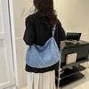 Large Capacity Niche Bag Women's Leisure Commuter Messenger Bag Summer New Fashion Simple Tote Bag Women's Bag