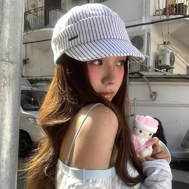Japanese Retro White Striped Cap Women'S Summer Literary And Artistic Face Hat Light And Breathable Sunshade Baseball Cap