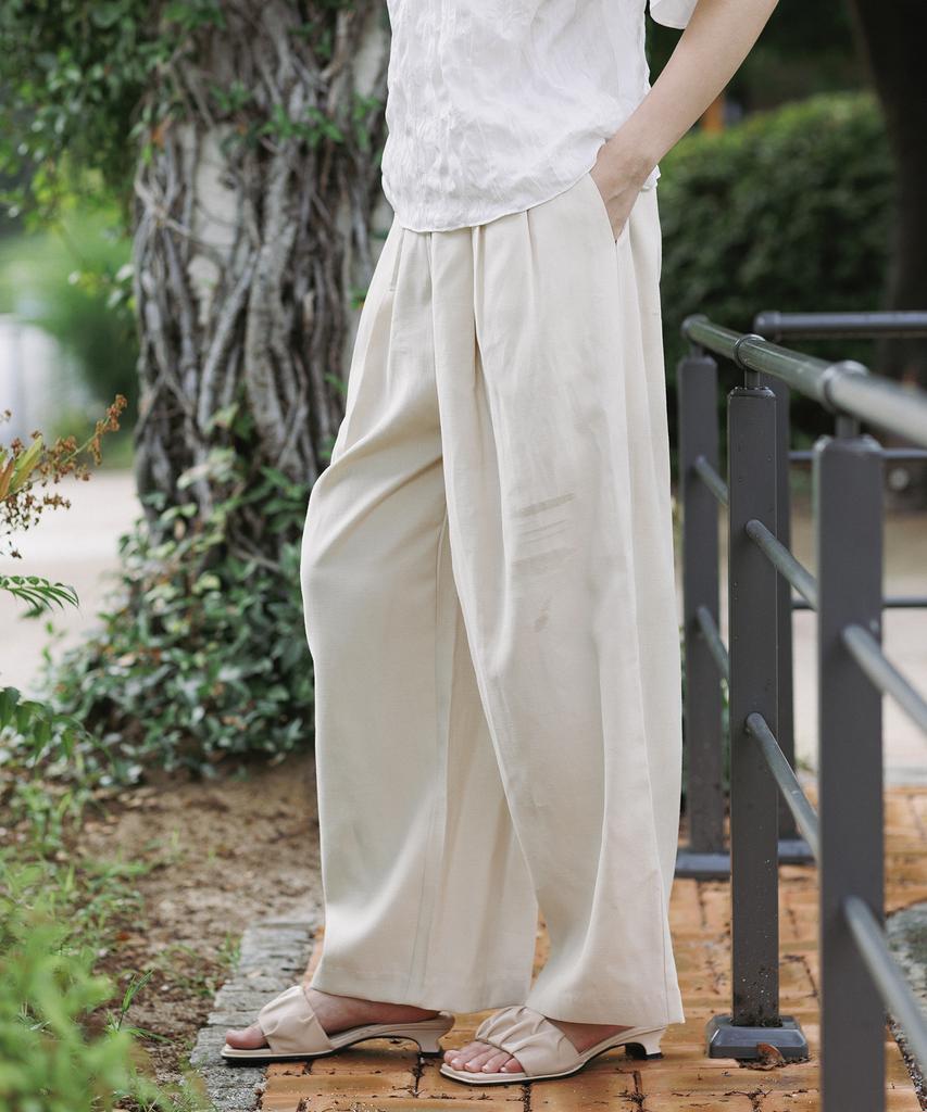 TINABLOSSOM Net Beige Pants