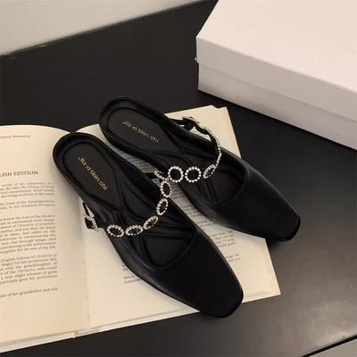 Звездные высококлассные сумки с квадратным носком, шлепанцы-половинки для улицы, новые модели весны 2025 года, сандалии на толстой подошве с цепочкой из стразов для ношения с юбкой