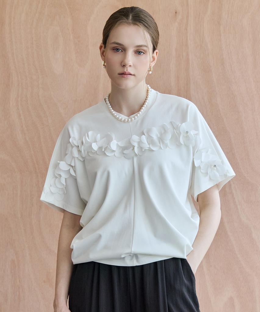 M.GRAF 3D Flower Detail Short Sleeve T-Shirt