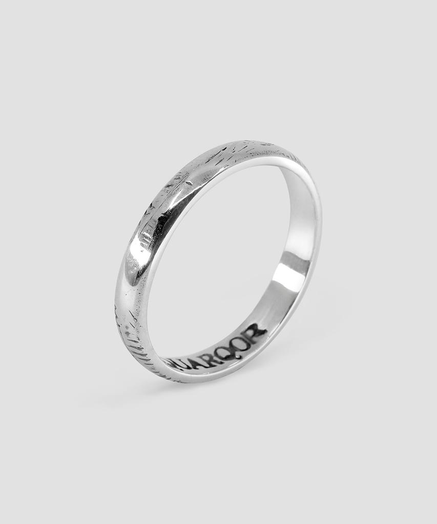 Quarqor #9104 Кольцо из серебра 92.5