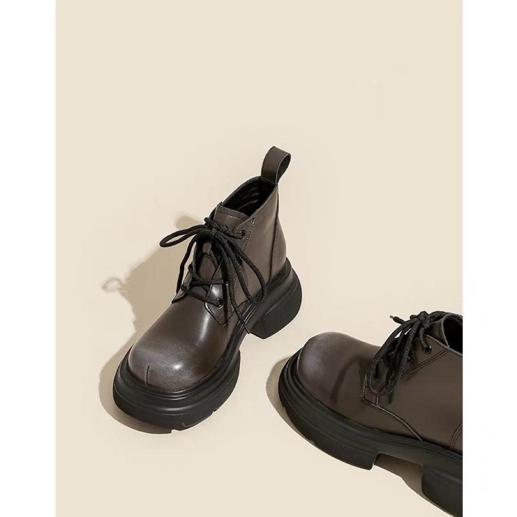 Маленькие коричневые ботинки Мартин женские 2025 осень и зима новые ретро британский стиль взрывные на высокой толстой подошве тонкие короткие ботинки