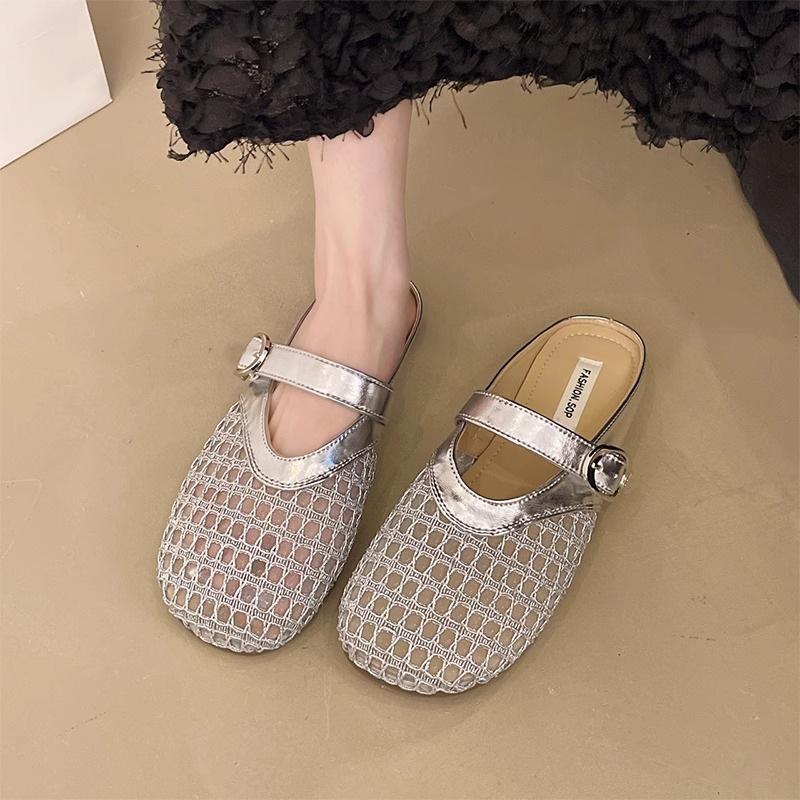 Flat Bottom Woven Hollow Slippers Women's New Outer Wear Fashion Temperament Sandals Belt Buckle Bag Head Slippers