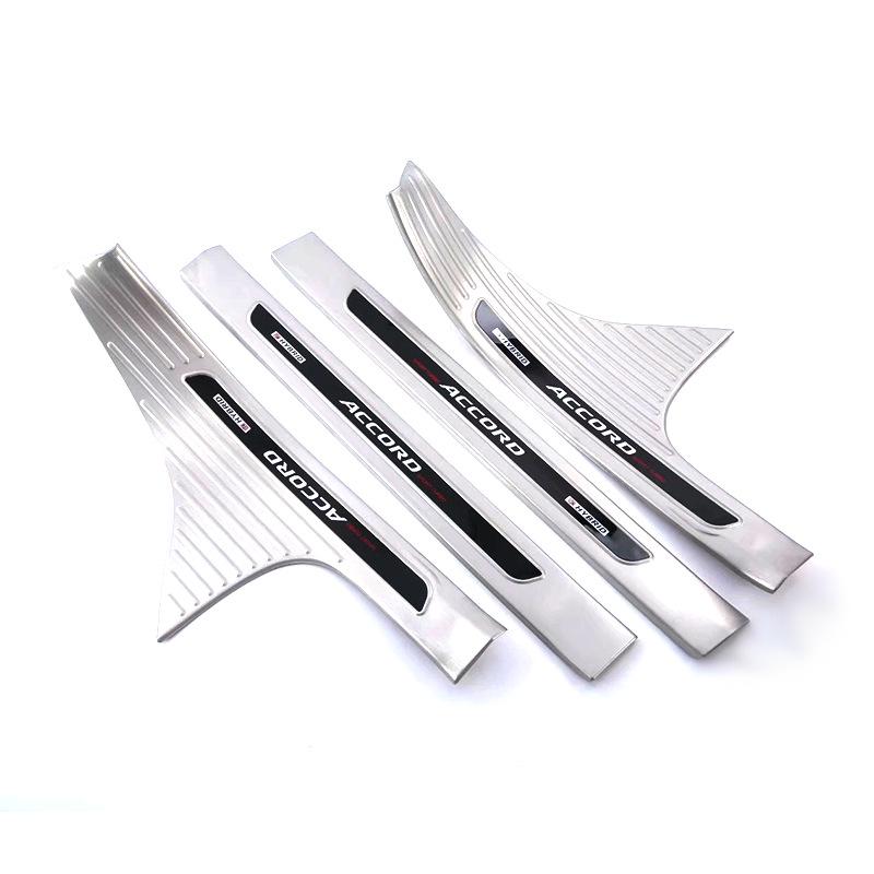 Защитная накладка на порог заднего бампера Honda Accord 10-го поколения - Нержавеющая сталь