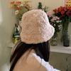 Пушистая Теплая Бежевая Зимняя Шапка для Женщин Милый Корейский Стиль Защита Ушей Ведро