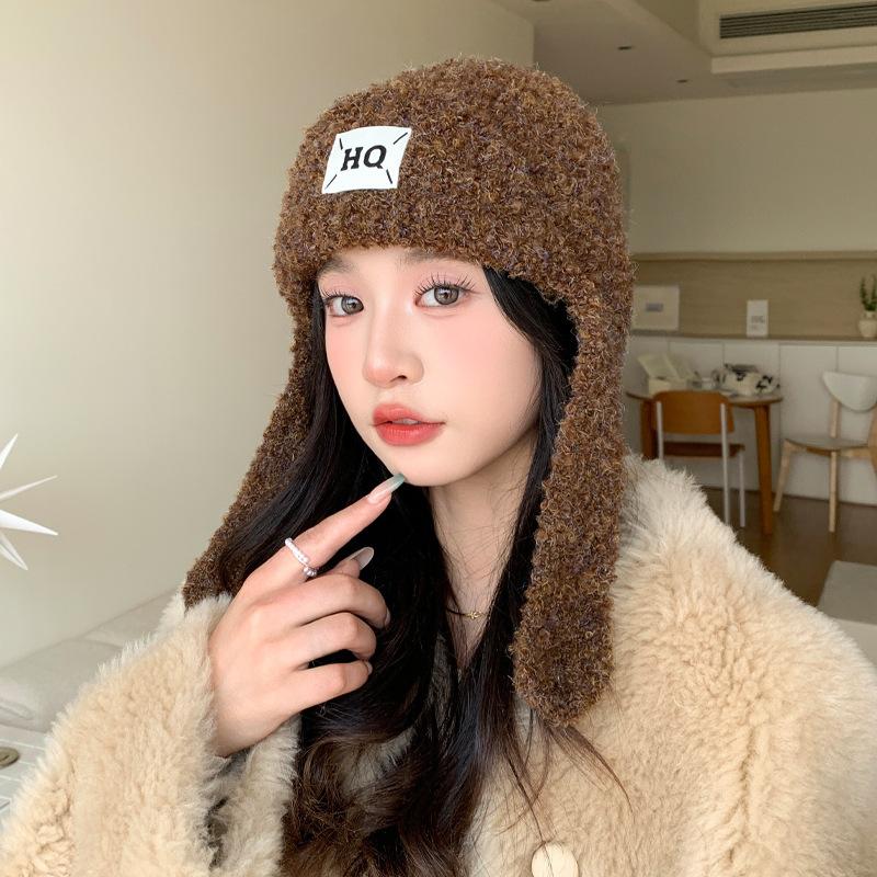 Осенне-зимняя модная повседневная вязаная шапка из кораллового флиса, японская универсальная теплая шапка для женщин, уличная ветрозащитная шапка для защиты ушей
