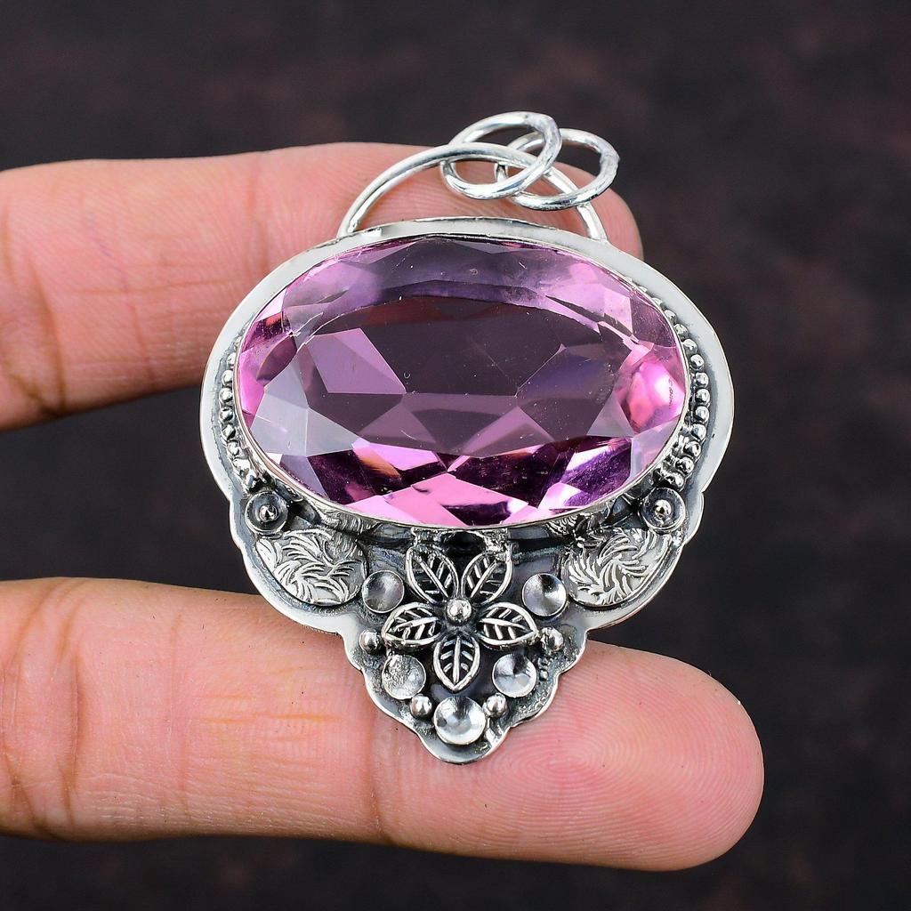 Ограненный розовый кунцит Подвеска из стерлингового серебра 925 пробы Красивые ювелирные изделия из драгоценных камней Цветочная подвеска Свадебный подарок Подвеска из камня ручной работы