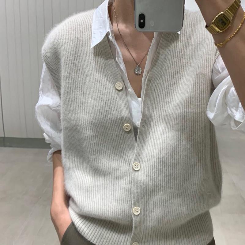 Women Cardigan Sweater Vest Loose Autumn And Winter Wool Knitted Vest Sweater For Women Loose Solid Sleeveless Sweaters 16348