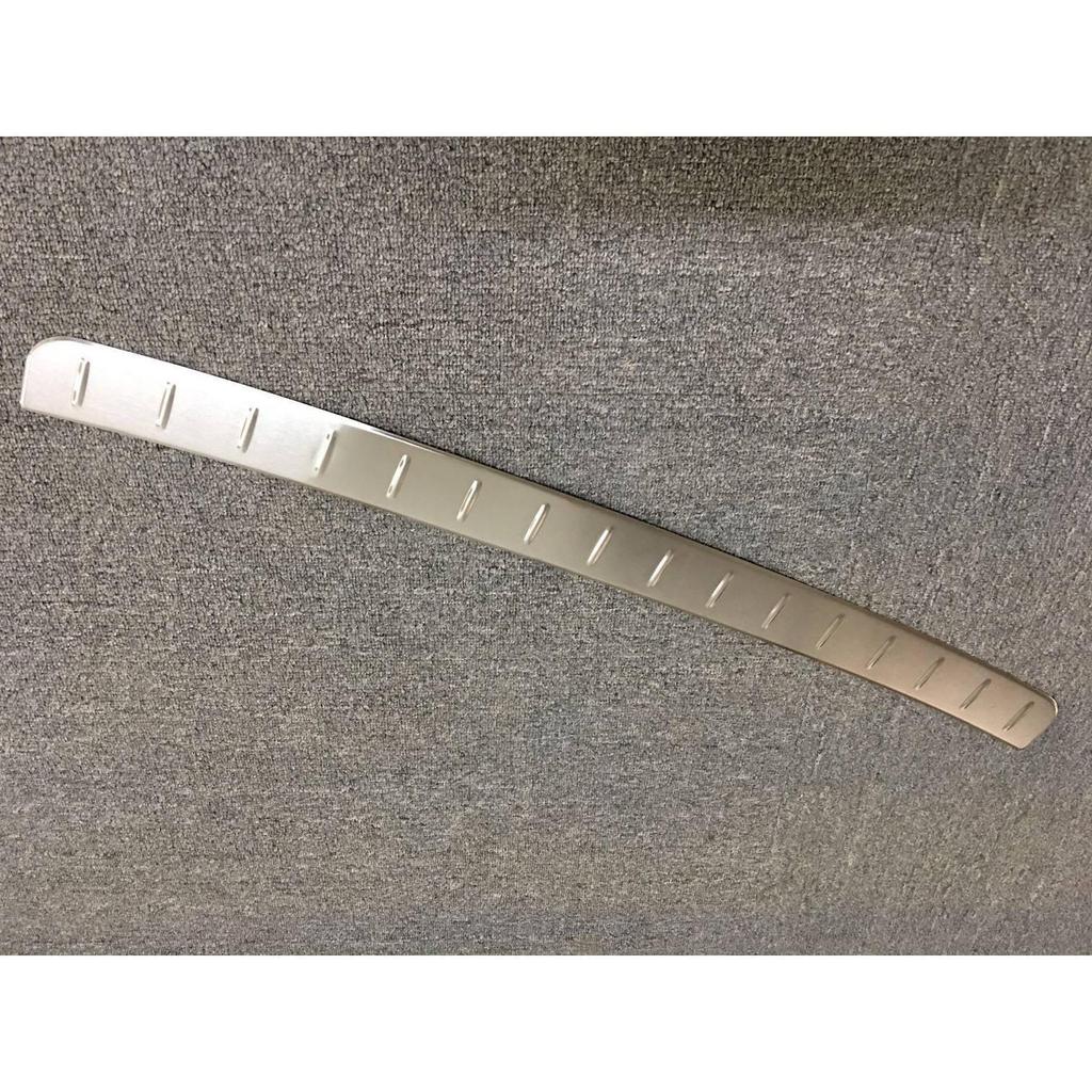 Защитная полоса на задний бампер из нержавеющей стали для Camry 2018 года