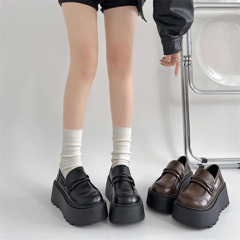 Ретро-британский стиль, высокие туфли на платформе из натуральной кожи для женщин, новые универсальные туфли-лоферы для осени и зимы 2025 года