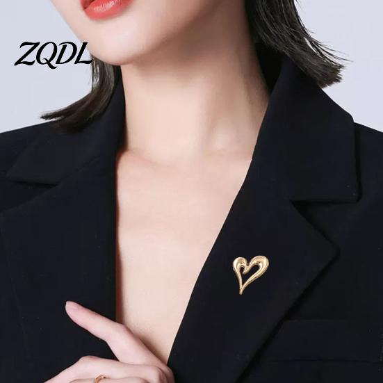 Heart Brooch Pin Hollow Love Pin, Romantic Metal Lapel Sweater Cardigan Coat Suit Scarf Decor, Men Women Clothing Accessories Design