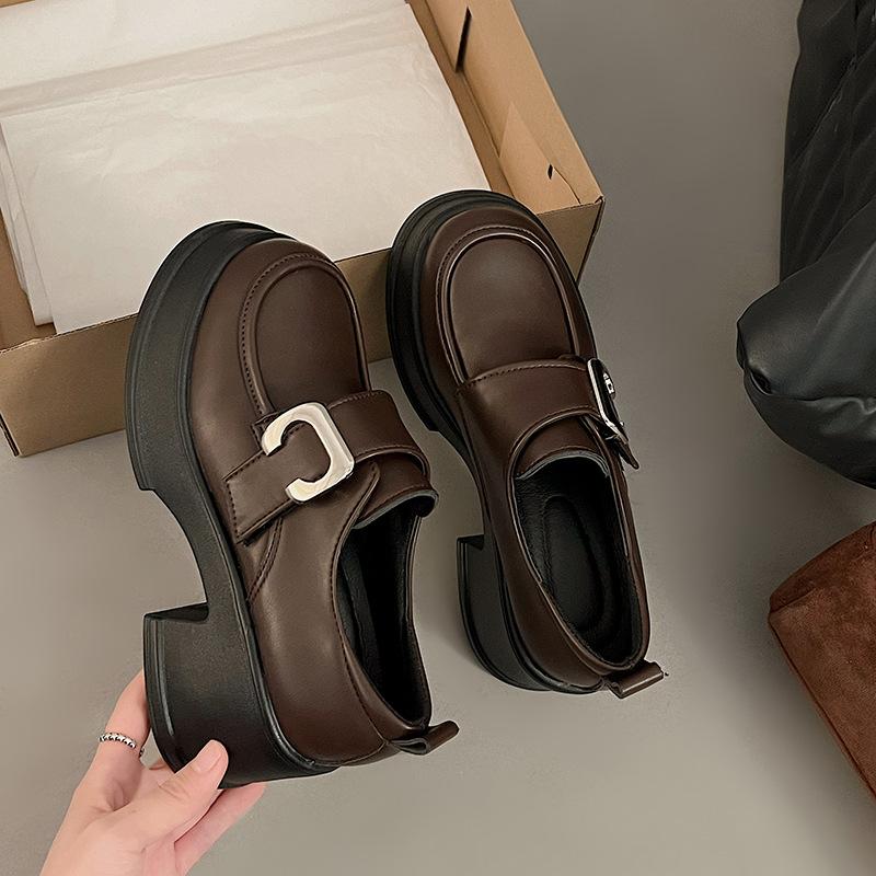 Британский темперамент, туфли на платформе, кожаные, женские, новинка 2025 года, осень-зима, черные с юбкой, универсальные туфли Мэри Джейн