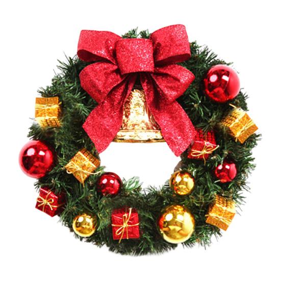 Рождественский венок для входной двери Ручной работы Искусственный венок из зелени с сосновыми шишками Красными ягодами Шарами для внутреннего и наружного праздничного декора