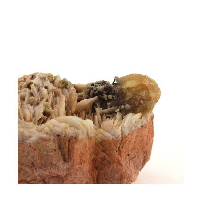 Wulfenite + Baryte 125.5 carats