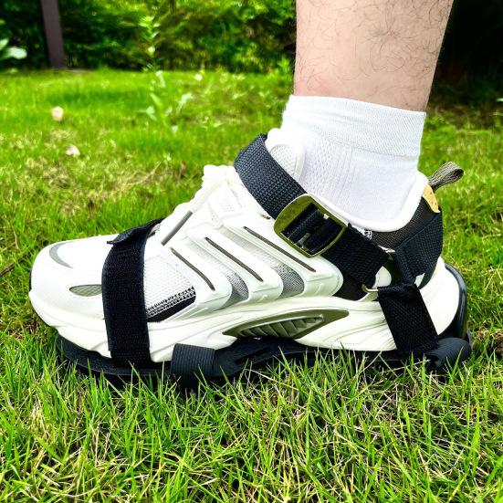Обувь для аэрации газона Двухслойная обувь для аэрации с регулируемыми ремнями Пружинная основа из стали