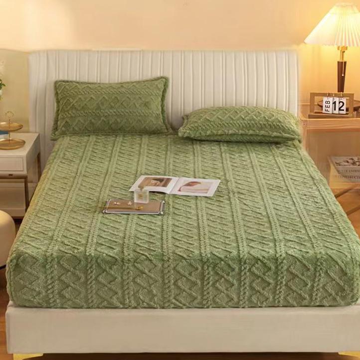 3PCS Coral Fleece Bed Sheet Milk Fleece Bed Sheet Winter Plus Fleece Flannel Winter Protective Cover Bed Sheet Pillowcase