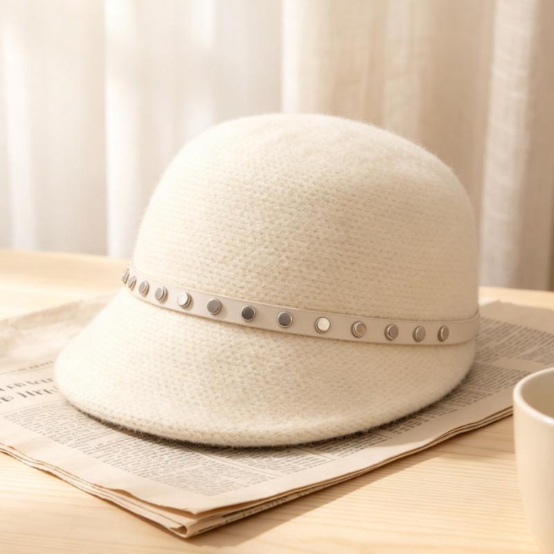 Korean Style Solid Color Rivet Riding Hat Large Head Circumference Women Winter Hat