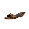 Niche leopard print round head open-toed one-word slippers for women, beautiful summer wear, sexy casual versatile slope and cool slippers for women