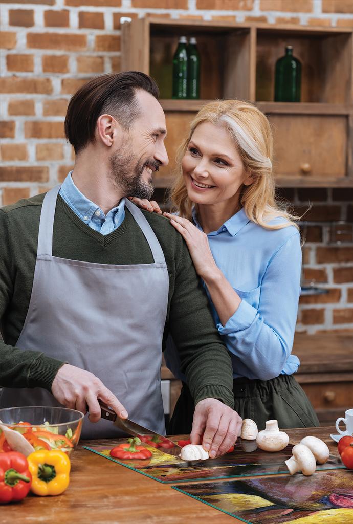 SZKLANA PŁYTA OCHRONNA NA KUCHENKĘ 90x52 KOBIETA