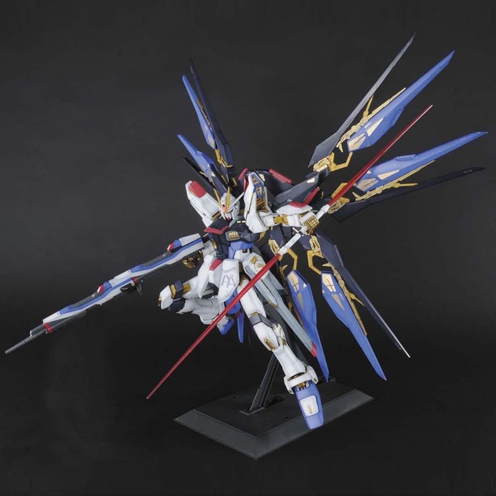 Bandai Spirits PG Strike Freedom Gundam Масштаб 1/60 Модель-конструктор с цветовой кодировкой Аниме Коллекционная