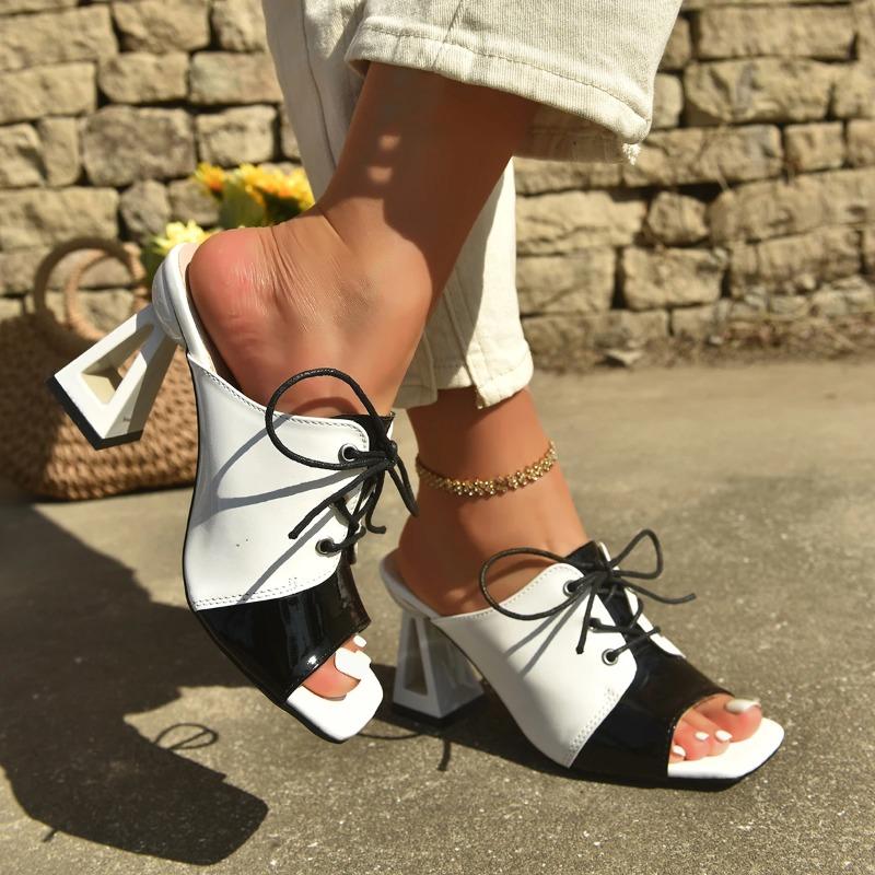 Босоножки с открытым носком Женские 2025 Элегантные Женские Туфли на Высоком Каблуке Летняя Мода Комфортные Толстые Средние Каблуки Шлепанцы Металлическая Декорация