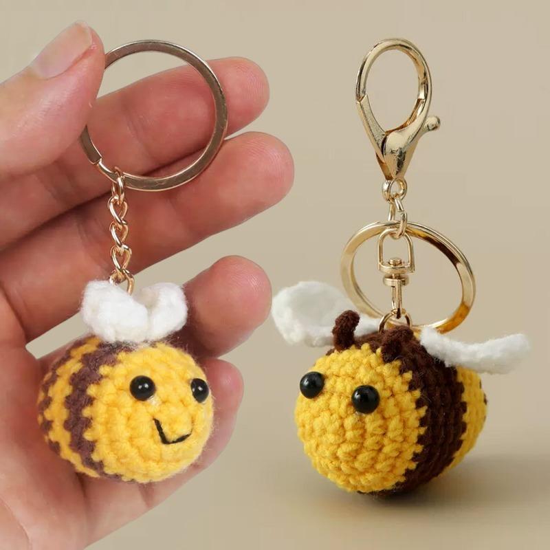 5/1pcs DIY Little Bee Keychains Creative Doll Yarn Hand Woven Gift Cute and Funny Cartoon Pendants Finished Product