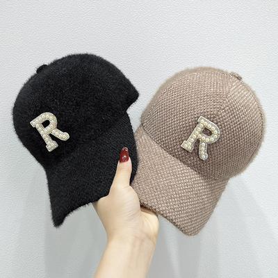 Шикарная зимняя бейсболка со стразами «R» — теплая вязаная шапка для женщин с защитой ушей | Идеально подходит для активного отдыха и повседневной носки