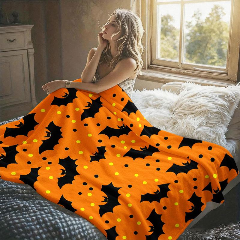 Halloween Bat Pattern Flannel Blanket Warm Soft Halloween Christmas Decorative Couch Warm Cozy All-Season Gift