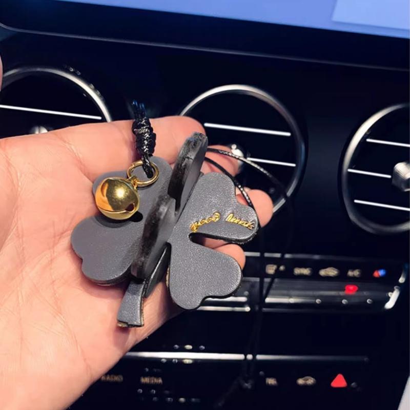 Очаровательный подвесной светильник для салона автомобиля с четырьмя листочками клевера, украшение для мини-автоцентральной консоли, подвесное украшение, аксессуары, подарки