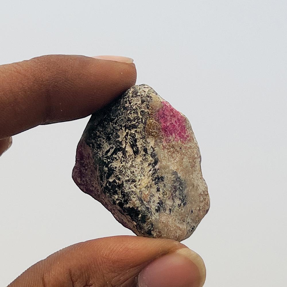 139.40 Ct Natural Ruby ZOISITE Uncut Rough Gemstone From Tanzania