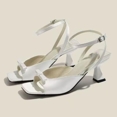 Мода 2025 Босоножки-стилетто Женские Летние Новые Квадратный носок Открытый носок Бант Слингбэк Противоскользящие Износостойкие Изящные Высокие каблуки