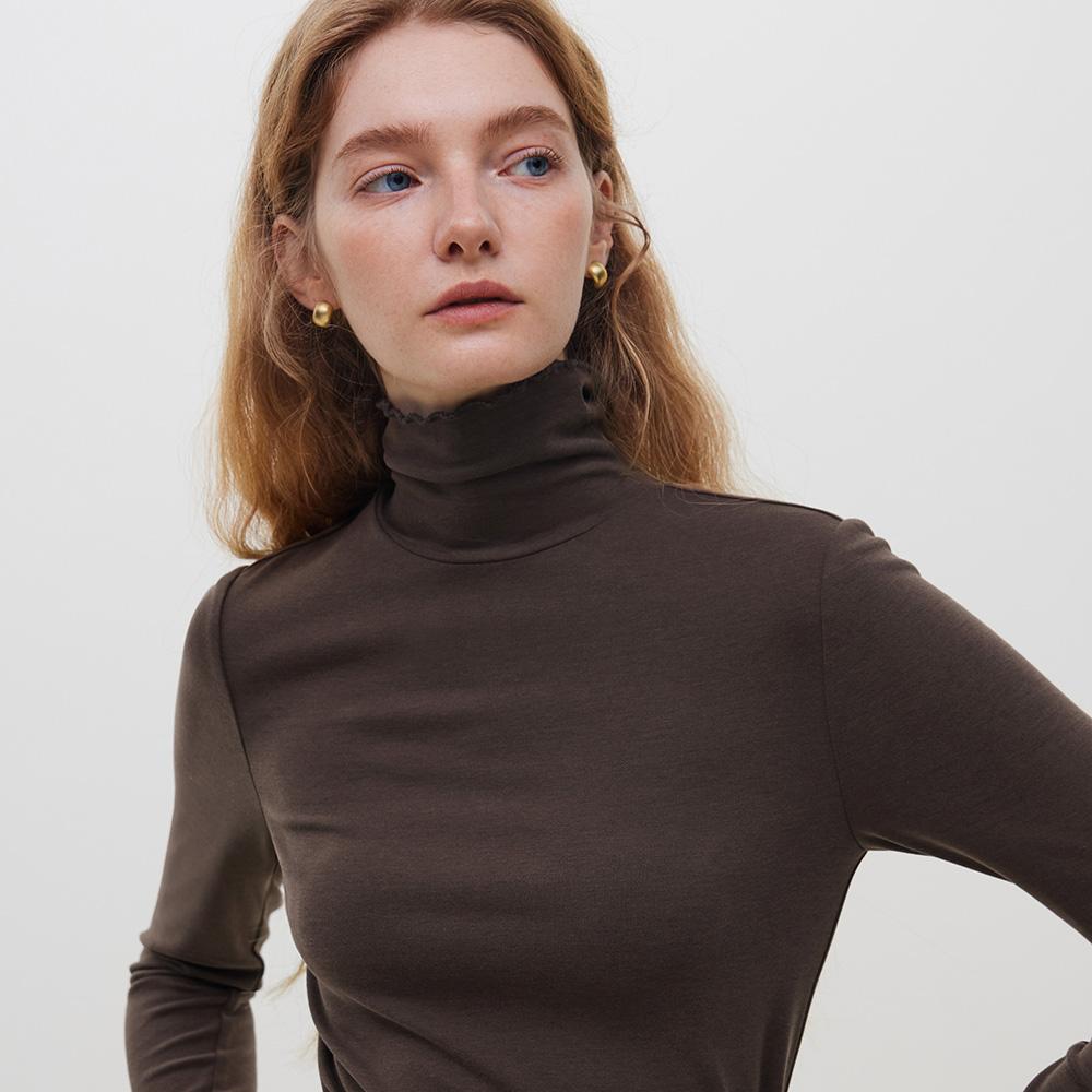 WEDNESDAY DELIGHT Wd_Wave Turtleneck Knit Top_Brown