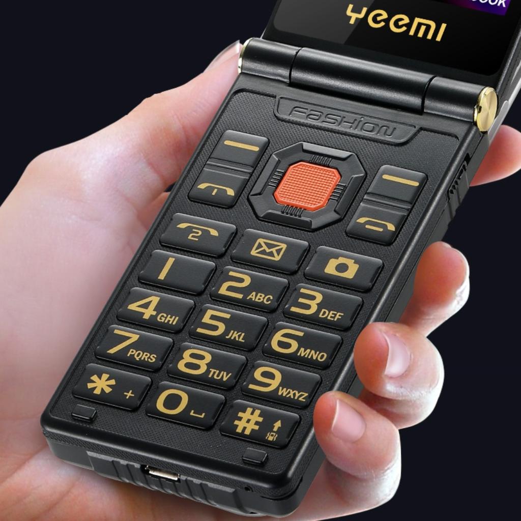 YEEMI M7+ LTE 4G Full Netcom 2,8-дюймовый экран Мобильный телефон с двумя SIM-картами 8 Вт Камера Bluetooth FM-радио Видеоплеер Раскладной телефон 2300 мАч