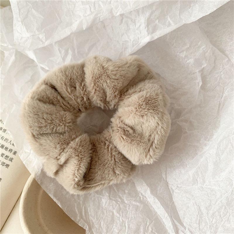"Autumn/Winter Plush Korean Sweet Hair Ring: Simple Large Intestine Hair Accessory"
