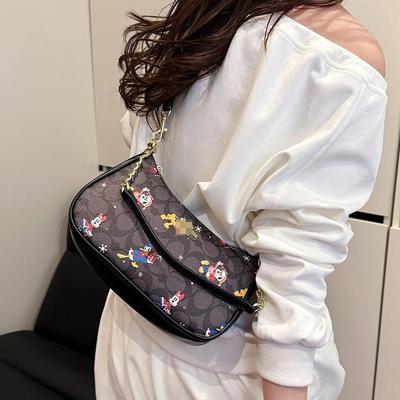 Сумка-подмышка C Family с ретро-принтом «Вишня»: Европейская и американская высококлассная модная сумка класса люкс