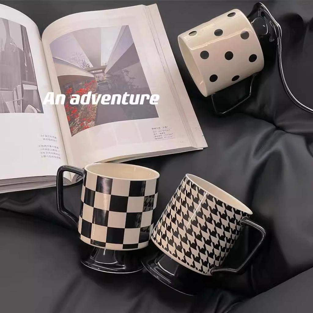 Black And White Hepburn Style Tall Ceramic Water Cup Simple Couple Mug Office Coffee Cup Breakfast Cup Household